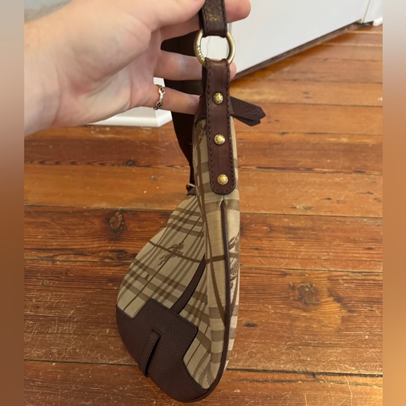 Burberry Vintage Nova Check Leather Shoulder Hobo Bag - Picture 7 of 15